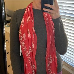 Alexander McQueen skull scarf